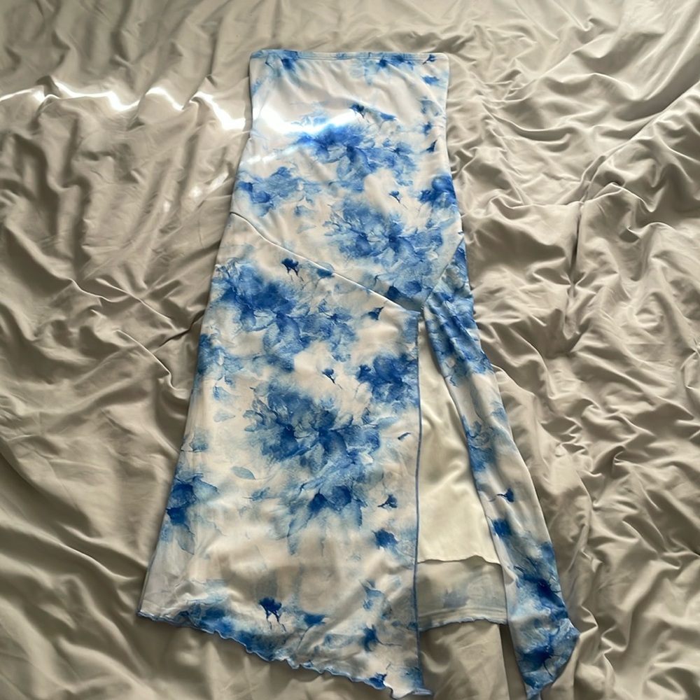Strapless dress
